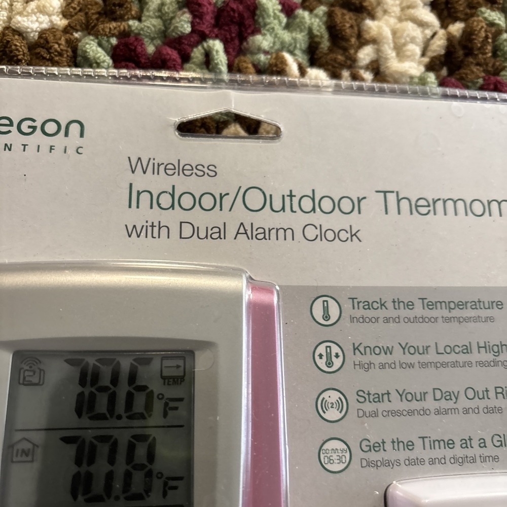 Oregon Scientific RAR188 Wireless Indoor Outdoor Thermometer Alarm Clock NEW NOS - Picture 3 of 11